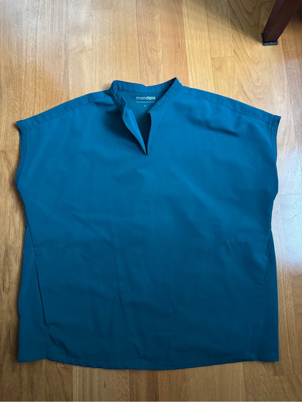 Mandala Women's Caribbean Blue Scrub Top - M